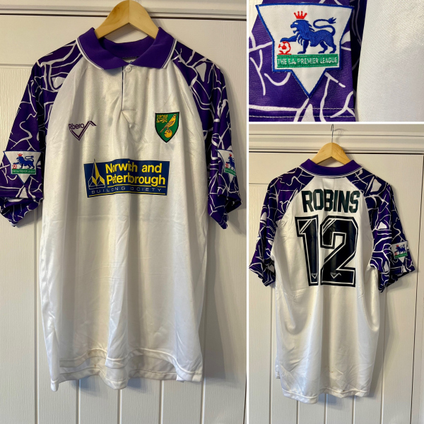 1993_94_Robins_Away
